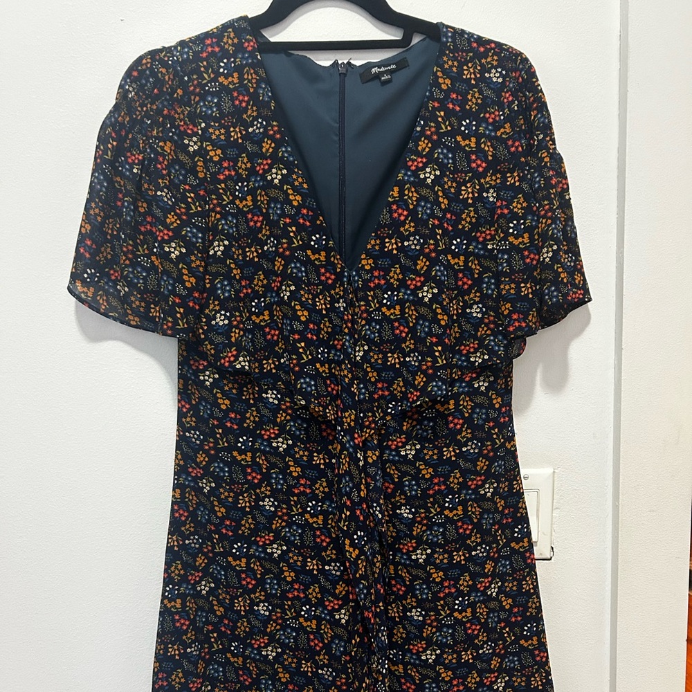 Madewell floral dress size two. Bundle to save$$